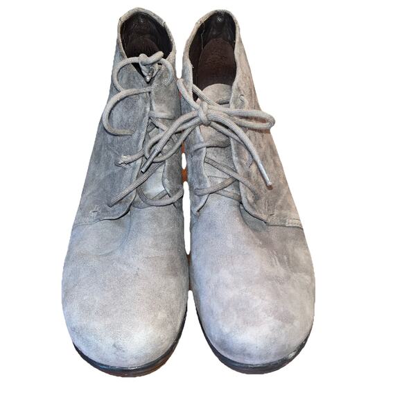 Dansko Renee Gray Suede Lace Up Wedge Bootie Size 42 - Picture 2 of 5